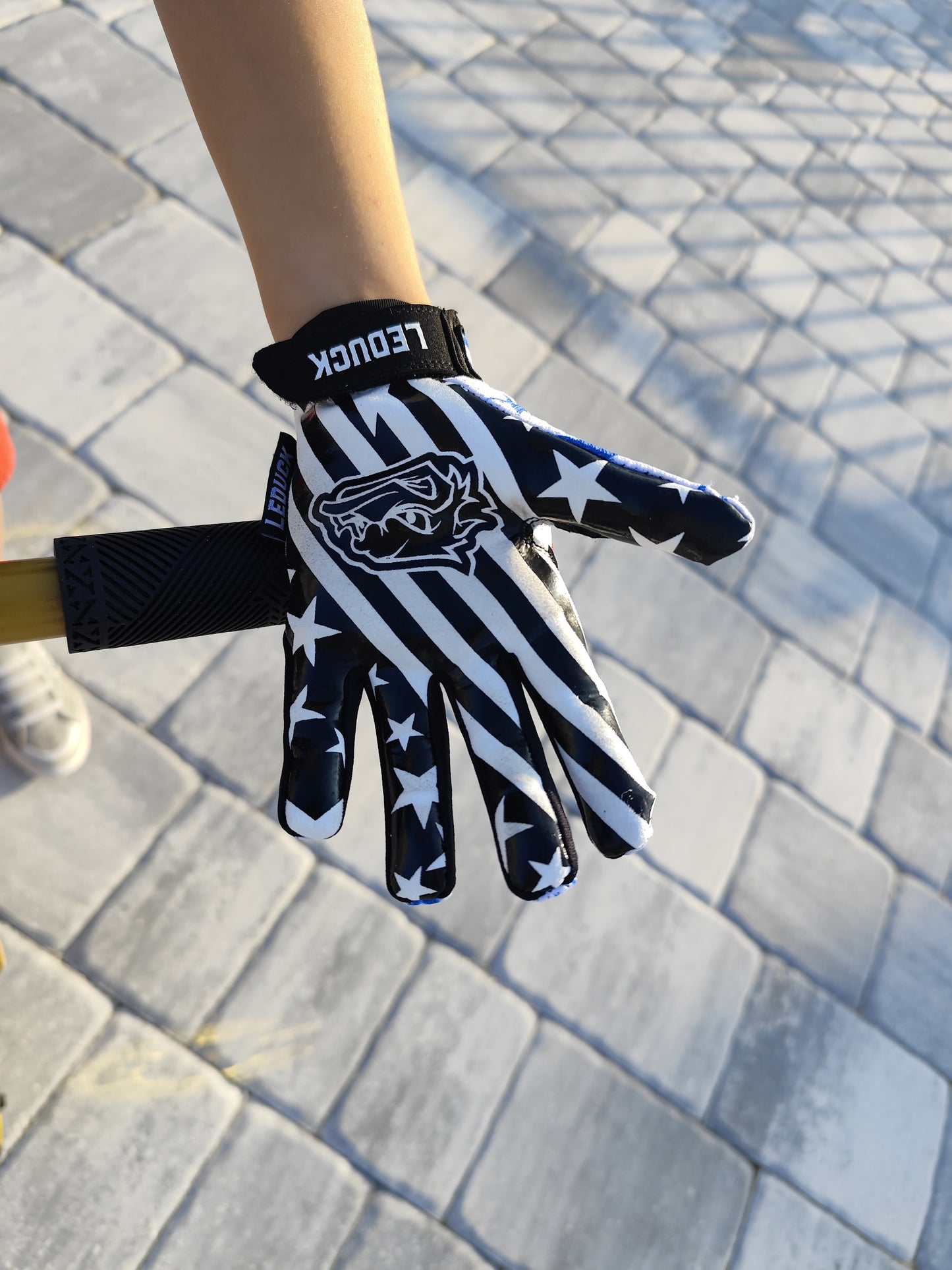 LDGYPATRIOT Gloves-Le Duck