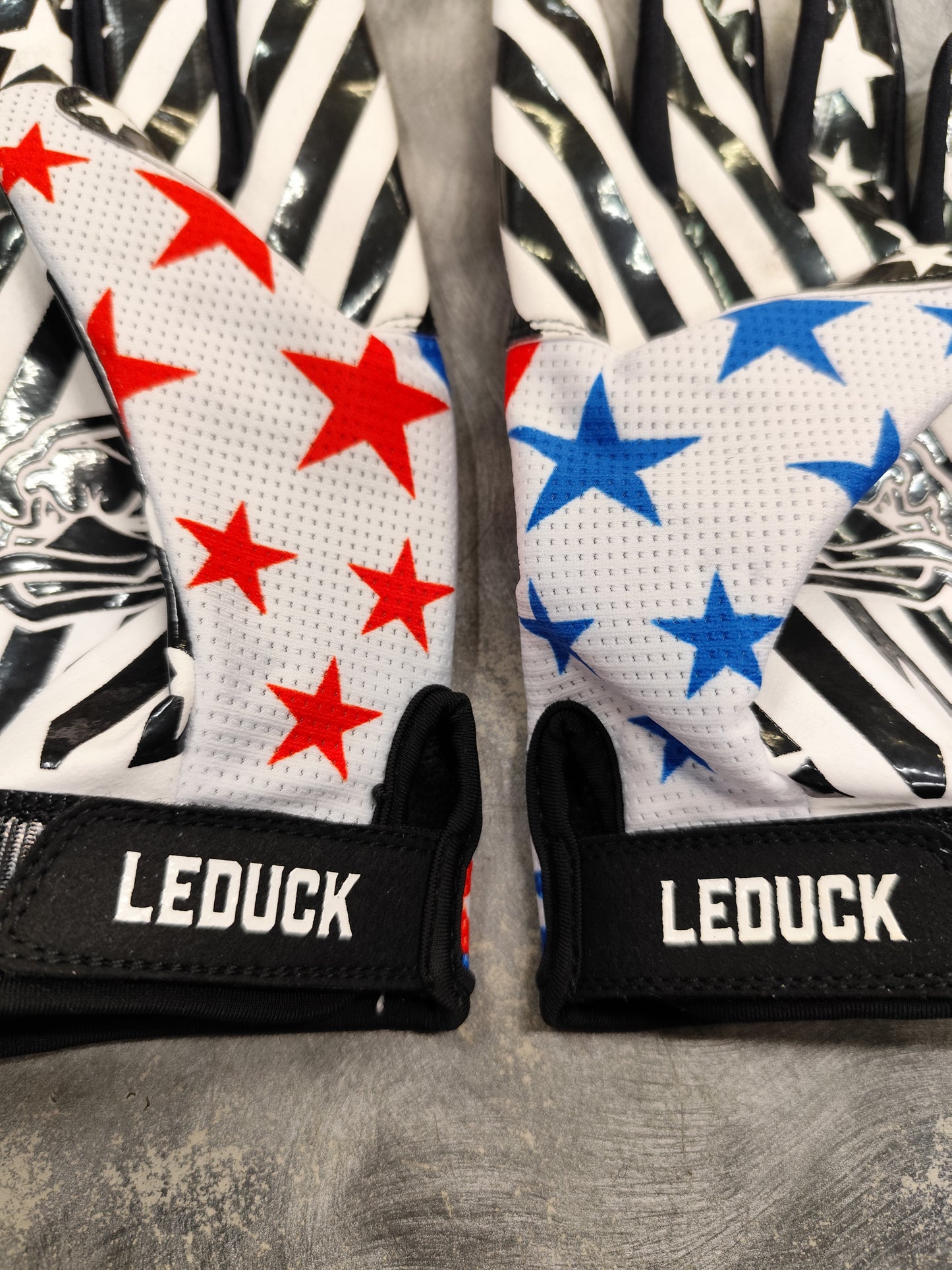LDGYPATRIOT Gloves-Le Duck